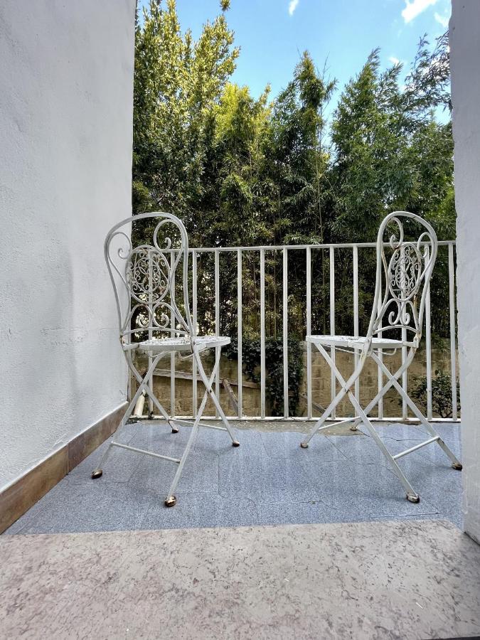 4 Balconi Rooms Paladini B&B E Appartamenti Lecce Exterior foto