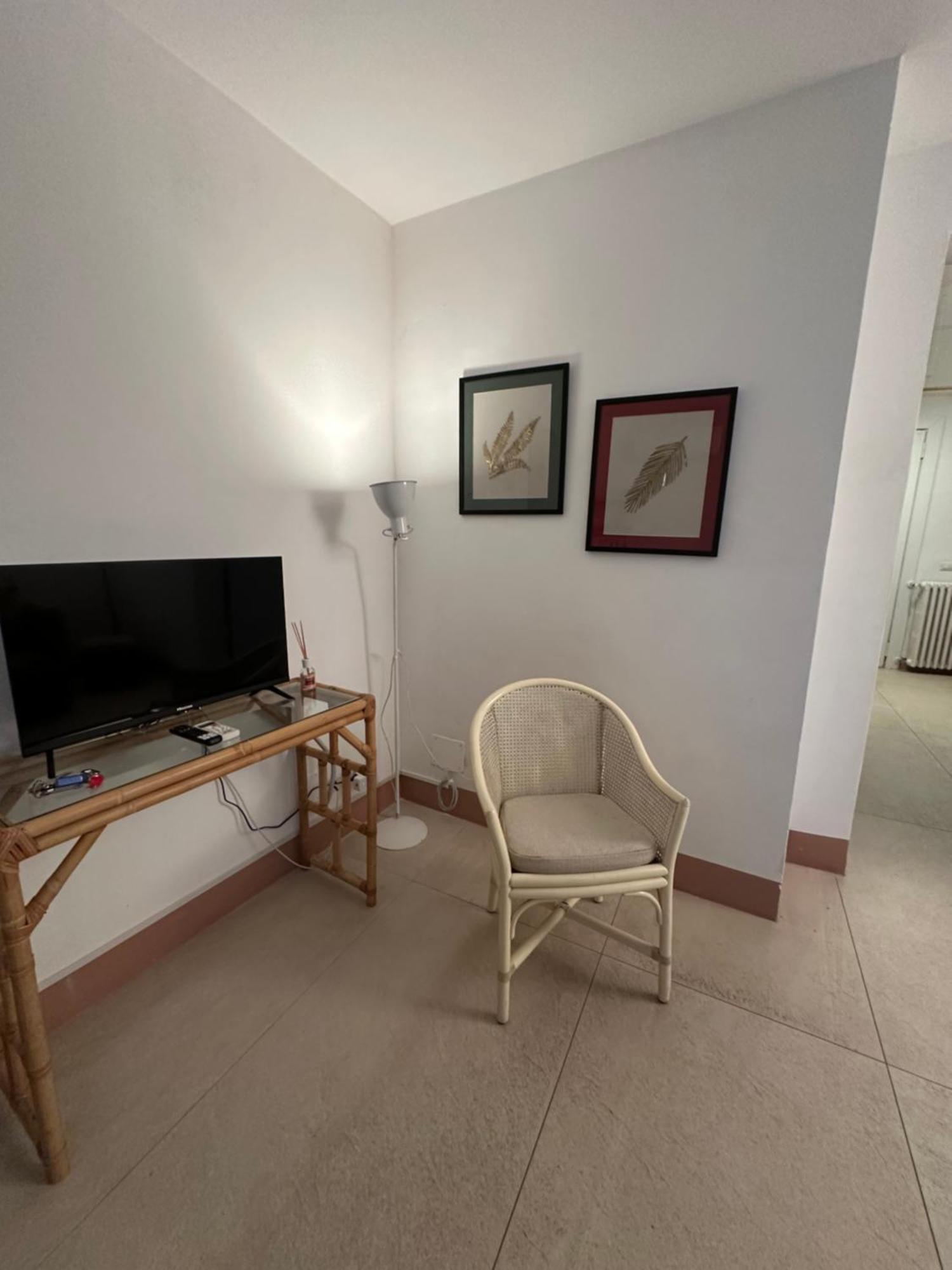 4 Balconi Rooms Paladini B&B E Appartamenti Lecce Exterior foto