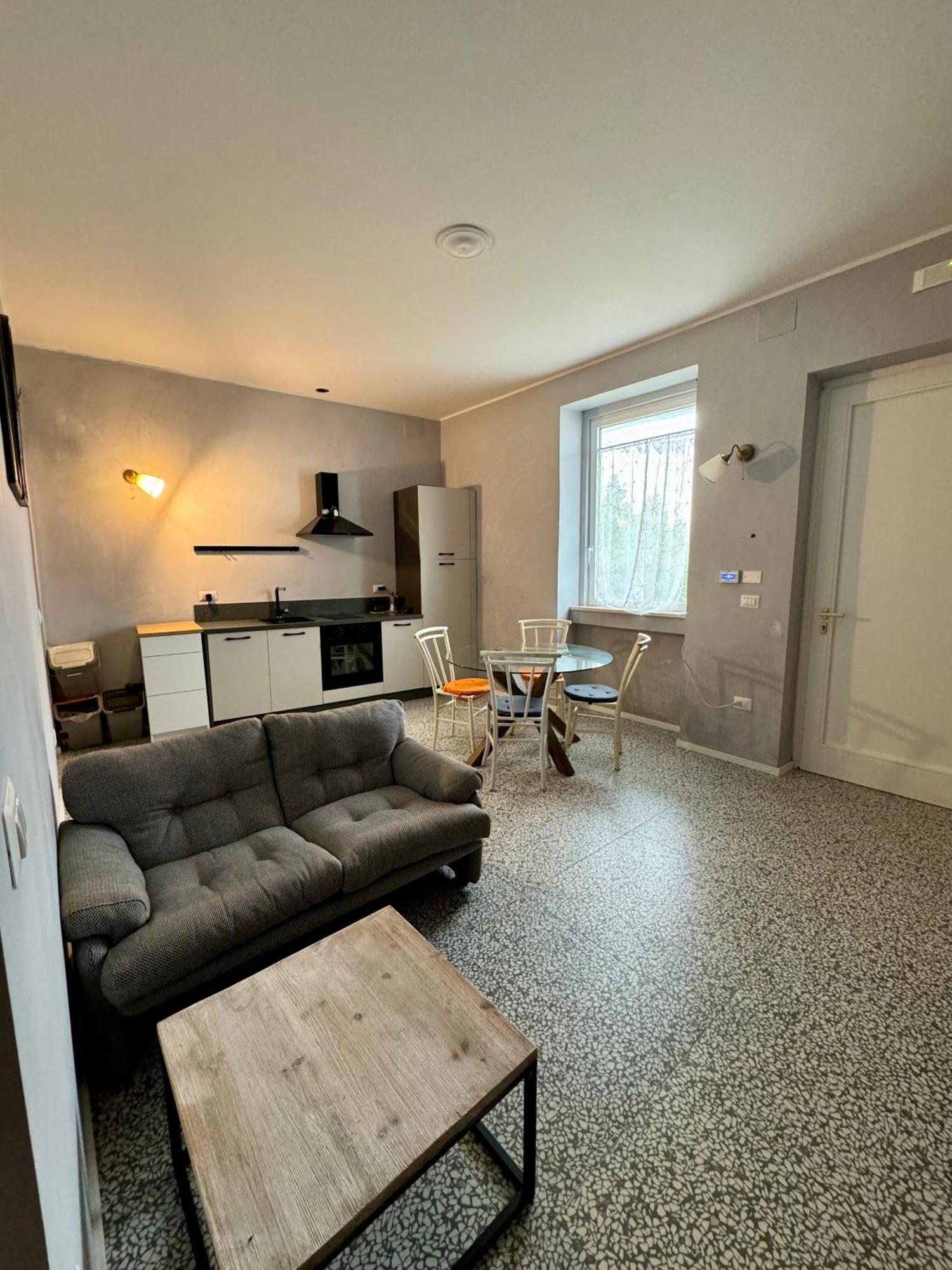 4 Balconi Rooms Paladini B&B E Appartamenti Lecce Exterior foto